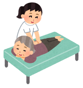 高齢者が施術を受けるイラスト